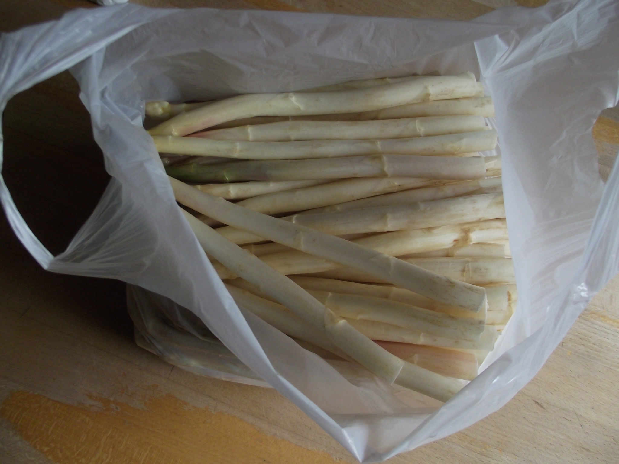 3 kg Spargel f&uuml;r 10 &euro; von Thees