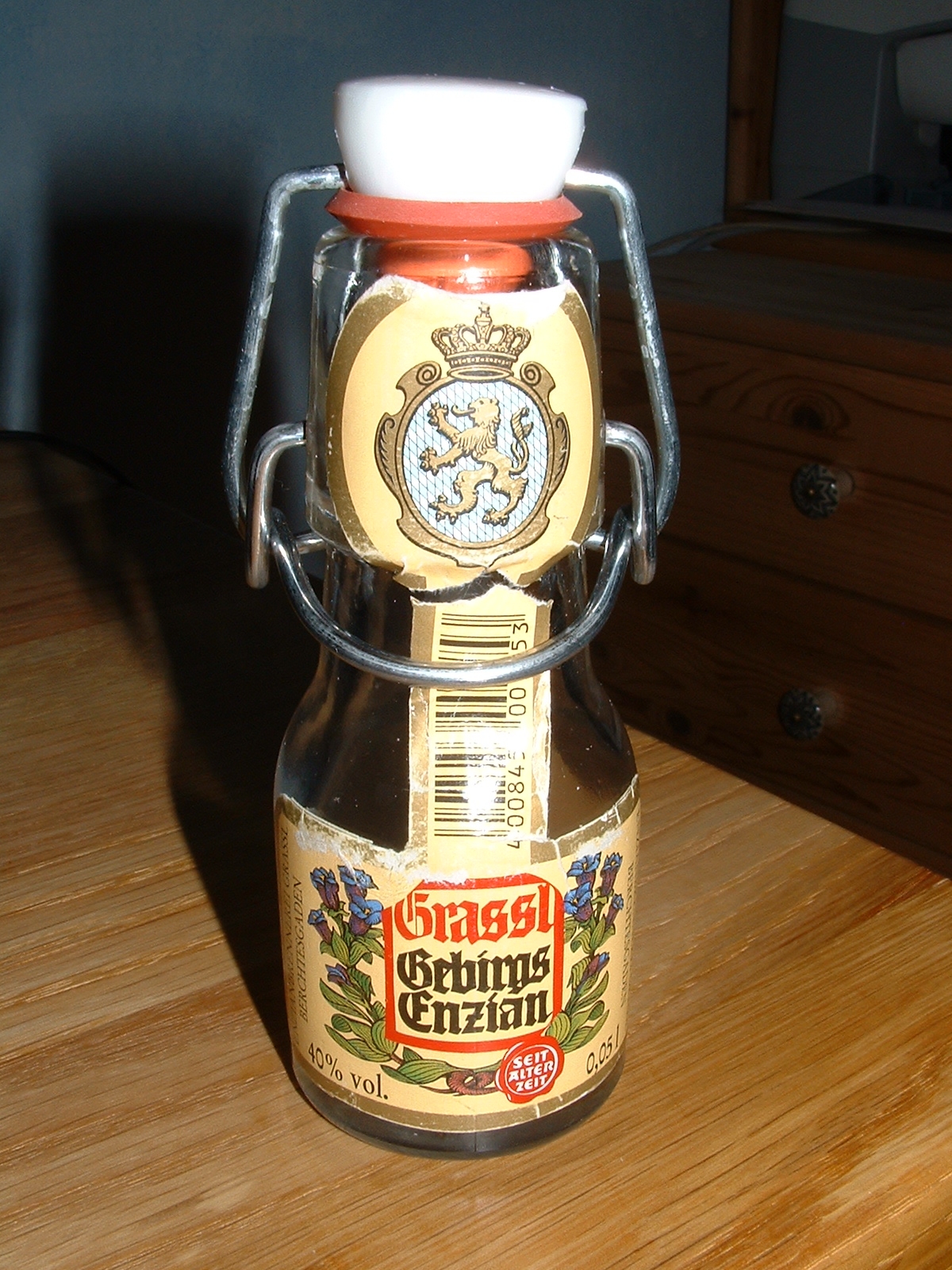 Grassl Original Gebirgs Einzian in Mini Bügelverschluss Flasche