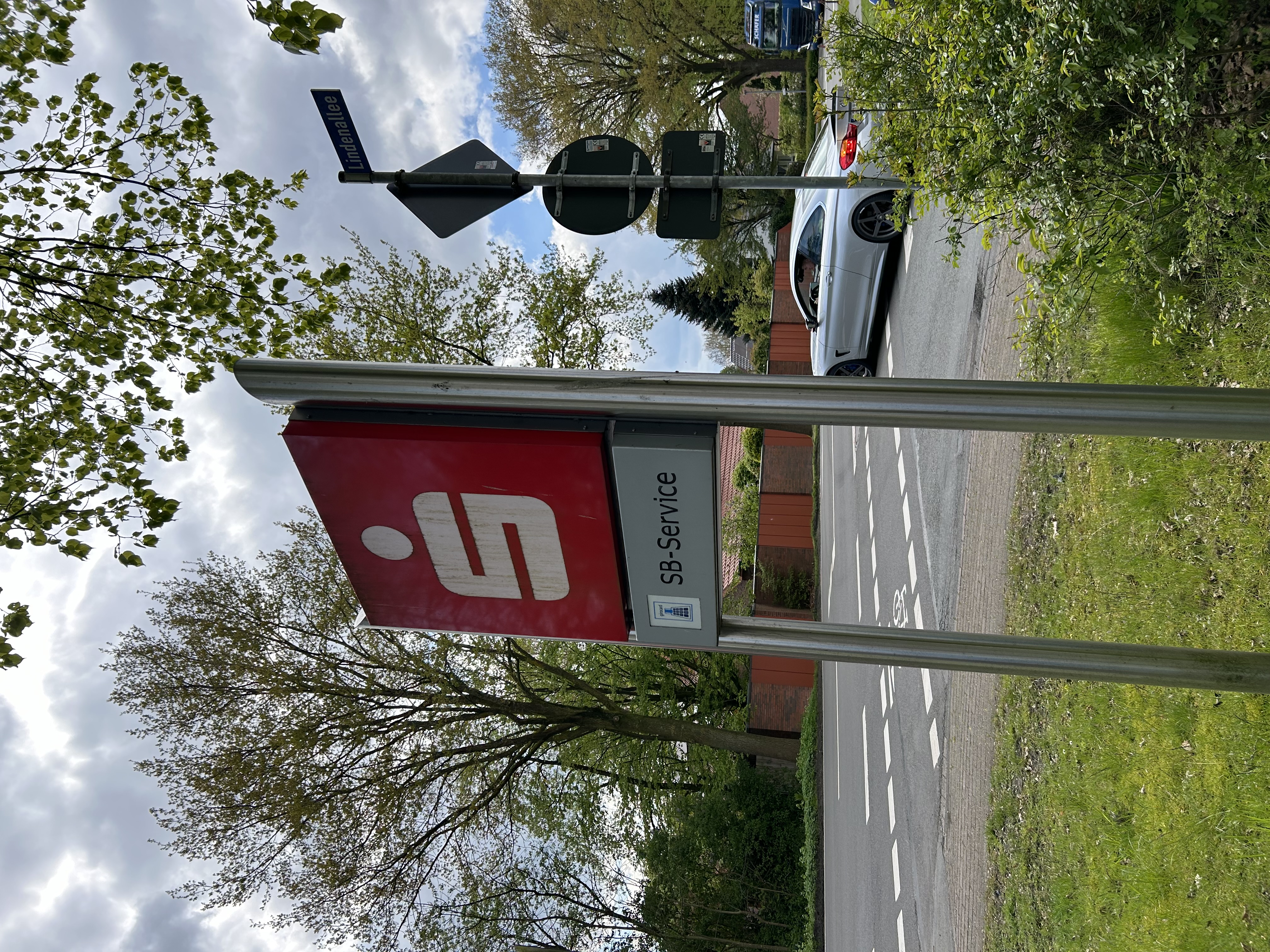 Bild 1 Landessparkasse zu Oldenburg Geldautomat in Cloppenburg