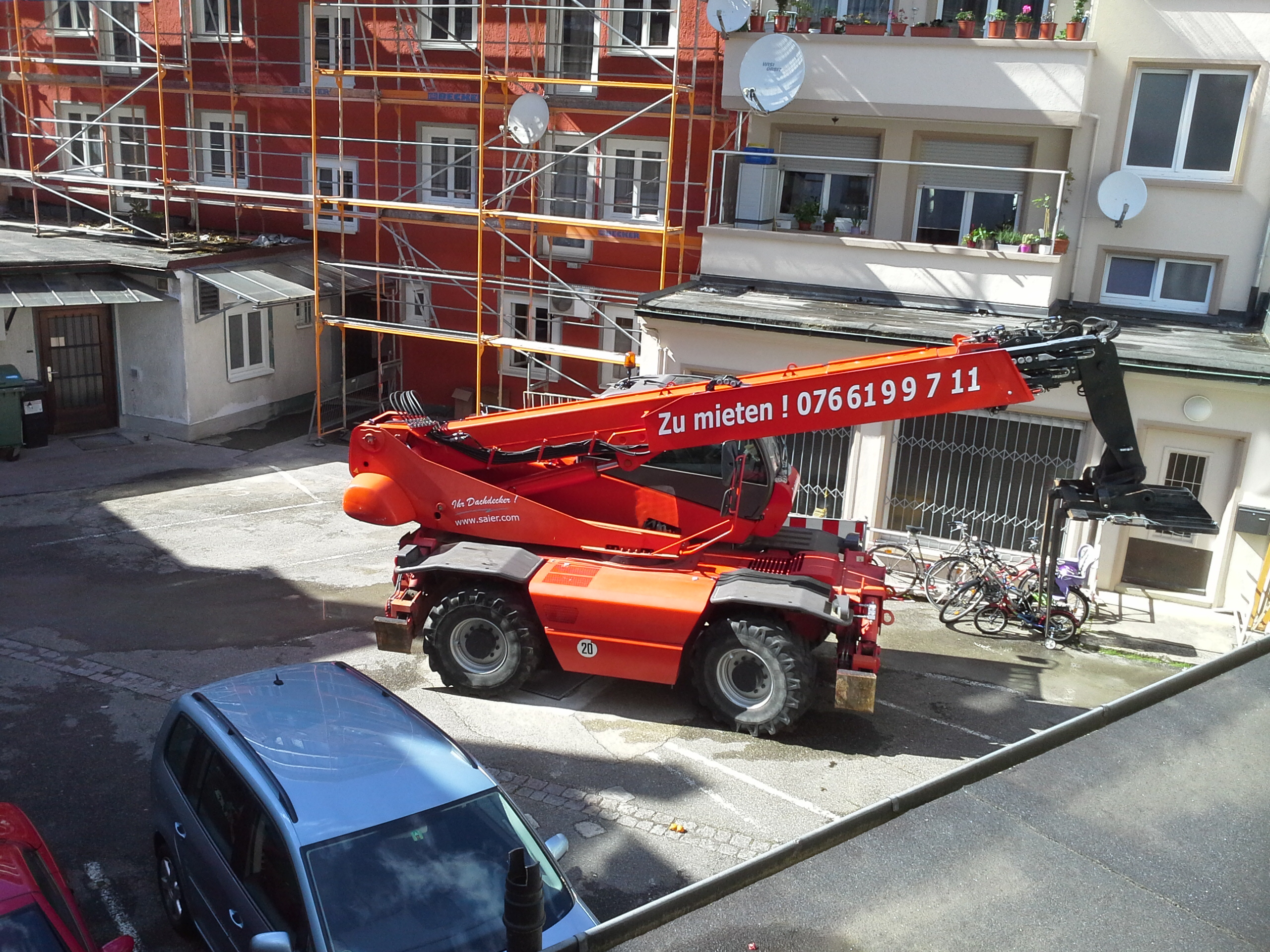 Teloskopstapler Manitou MRT 2540 - vielfältig einsetzbar.