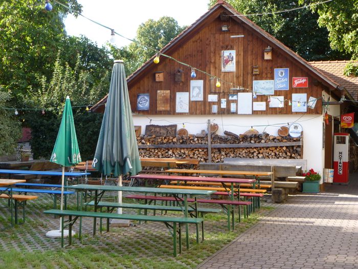 Gasthaus Pension Biergarten Lutz