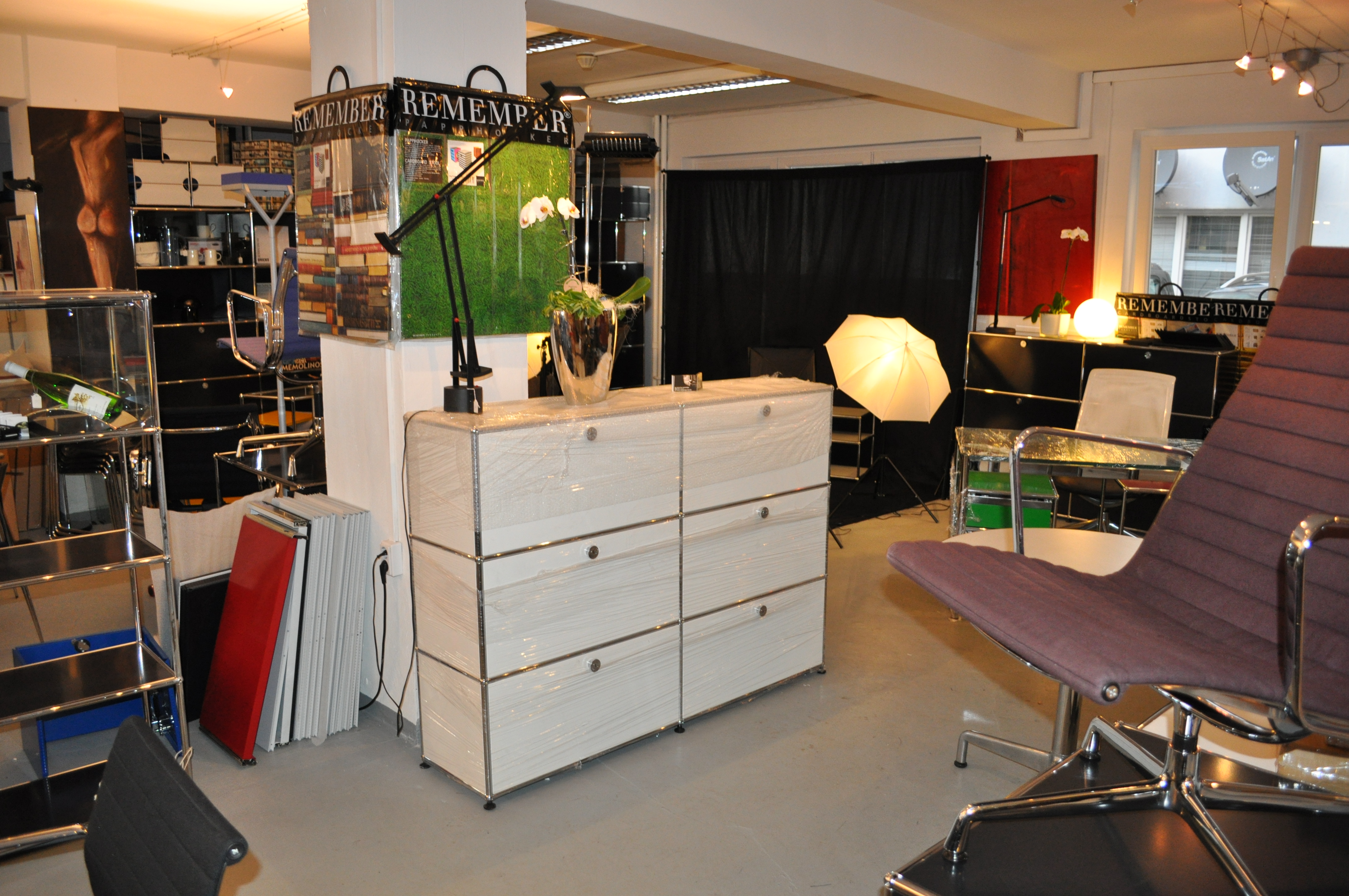 USM Haller Highboard mit 6 Klappen in reinweiss neuste Version.