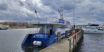 Seebestattungs-Reederei Hamburg Kapt. Hahn u. Sohn GmbH in Lübeck Travemünde