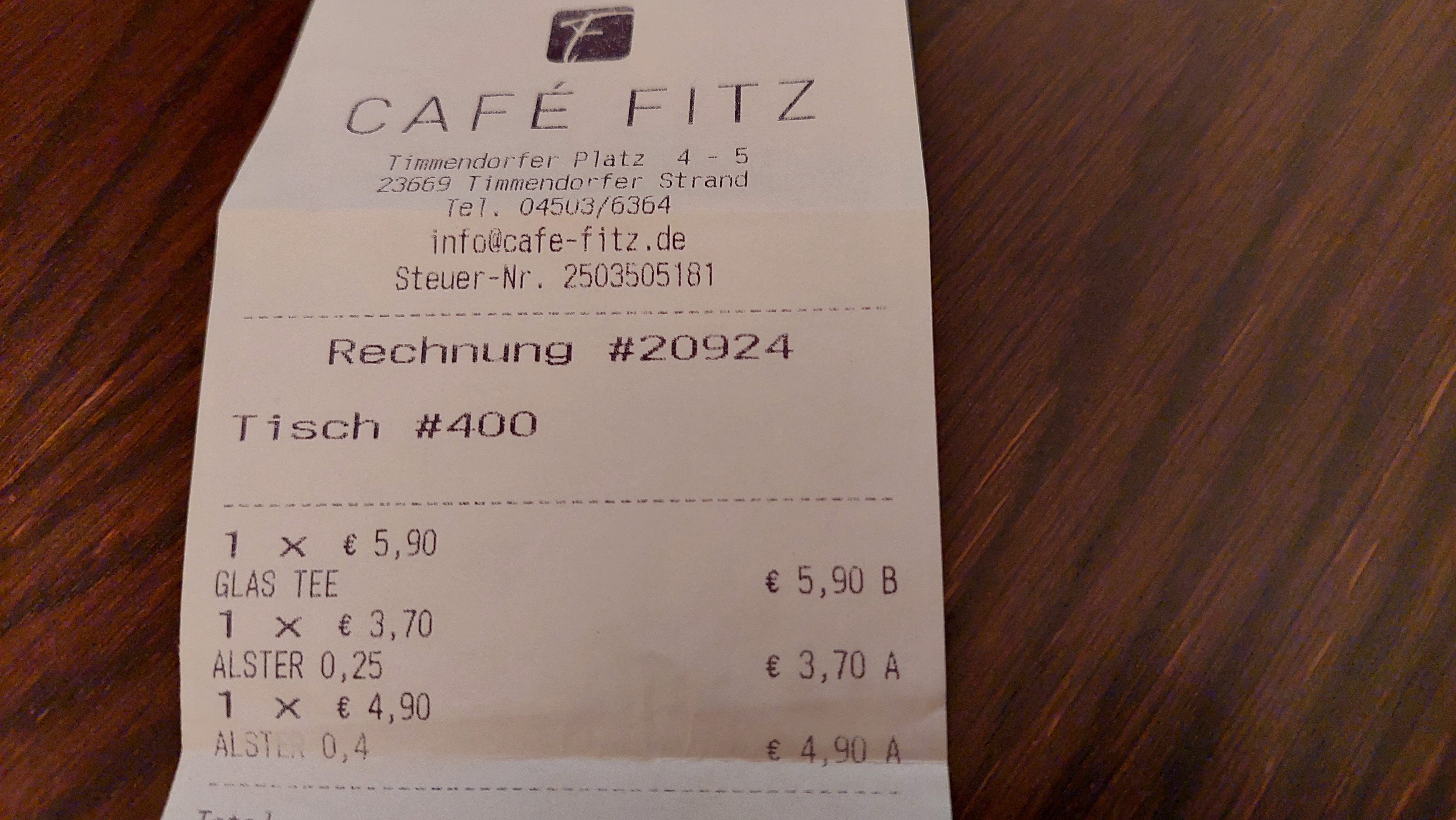 Unversch&auml;mte 5,90 &euro; f&uuml;r ein Glas Tee
