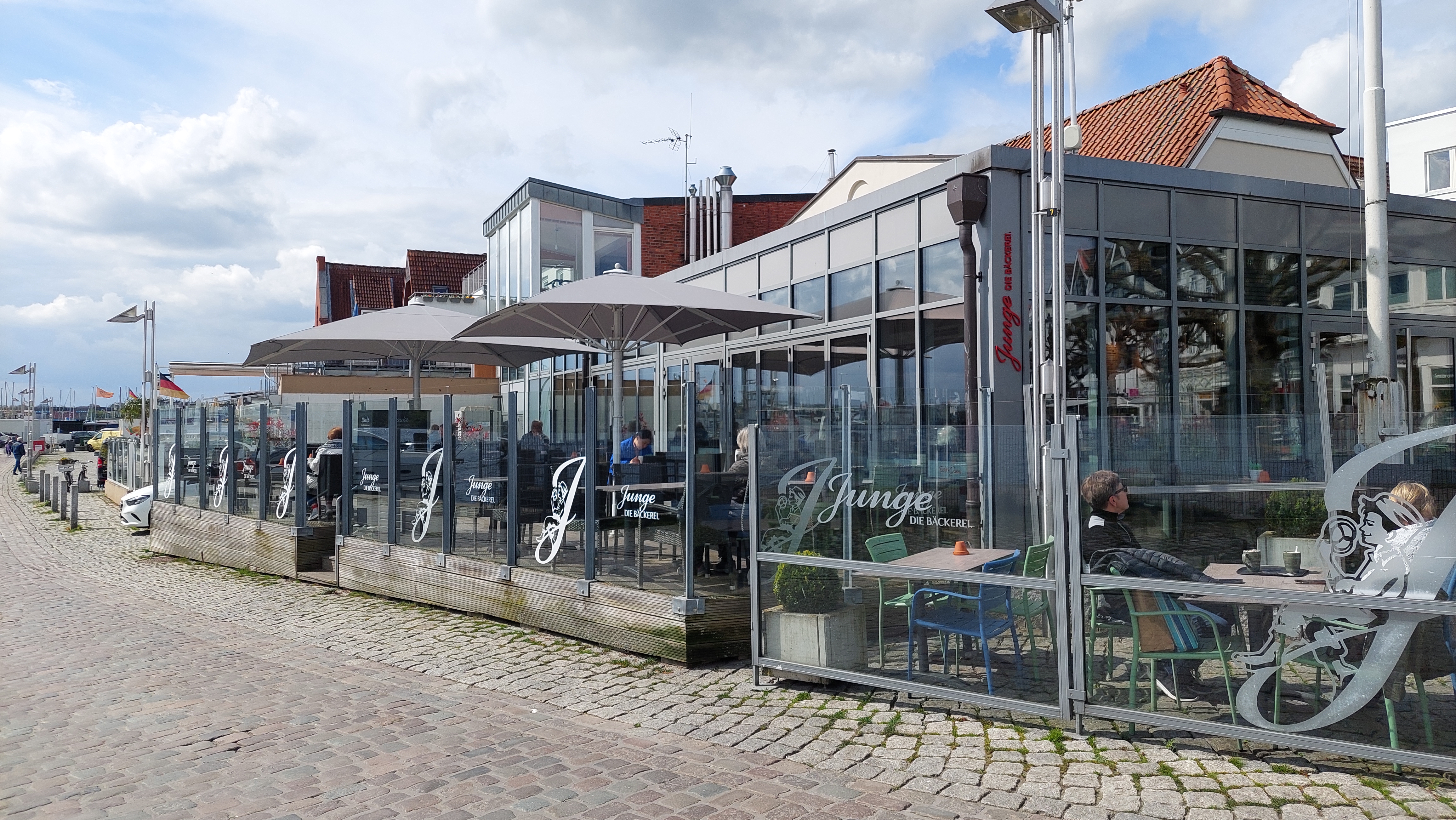 Bild 1 Stadtbäckerei Junge An der Priwallfähre in Lübeck