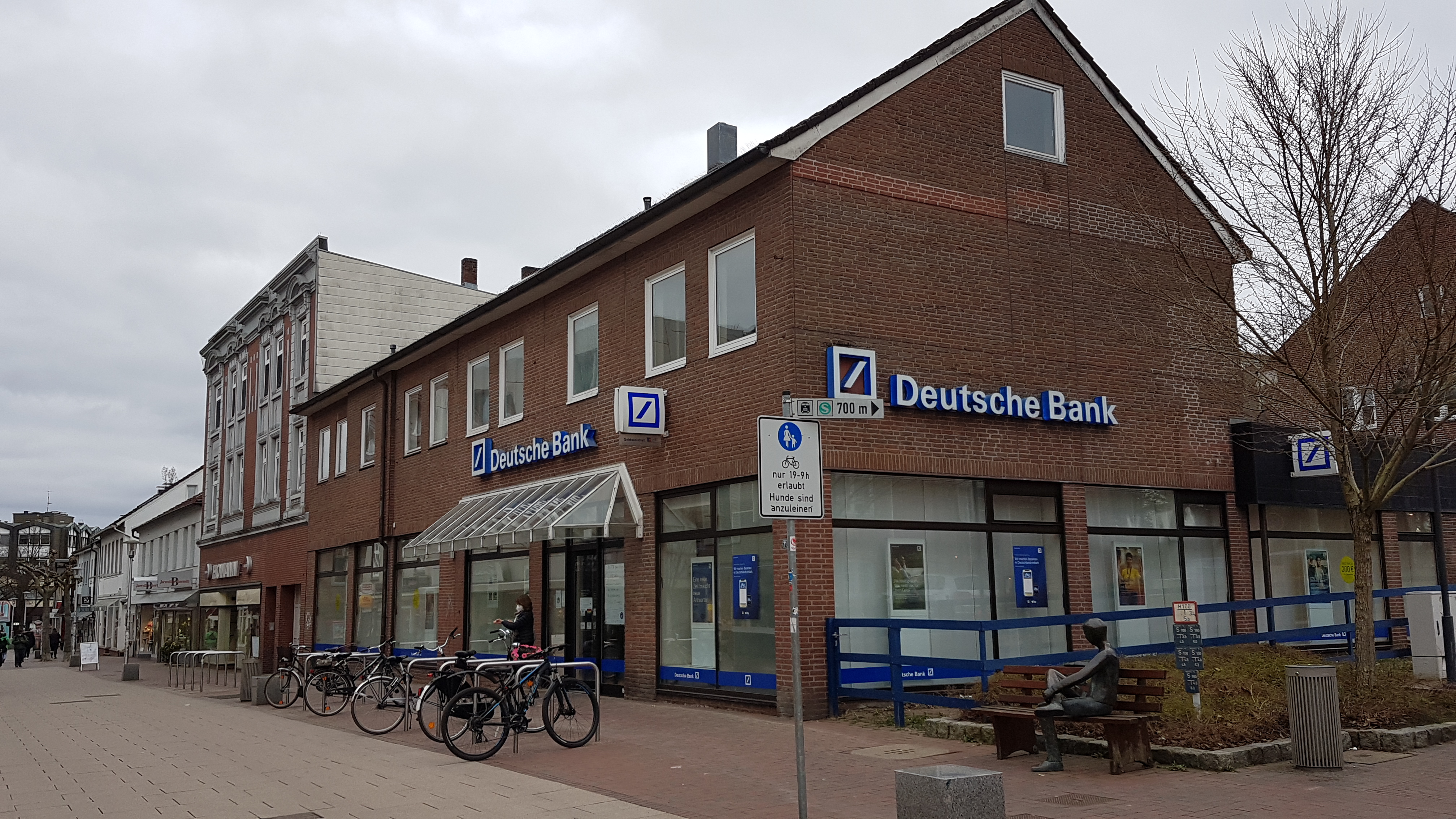Bild 1 Deutsche Bank Finanzagentur Pinneberg in Pinneberg