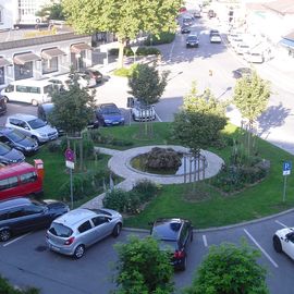 Blick auf den Bahnhofsplatz vom Zimmer aus