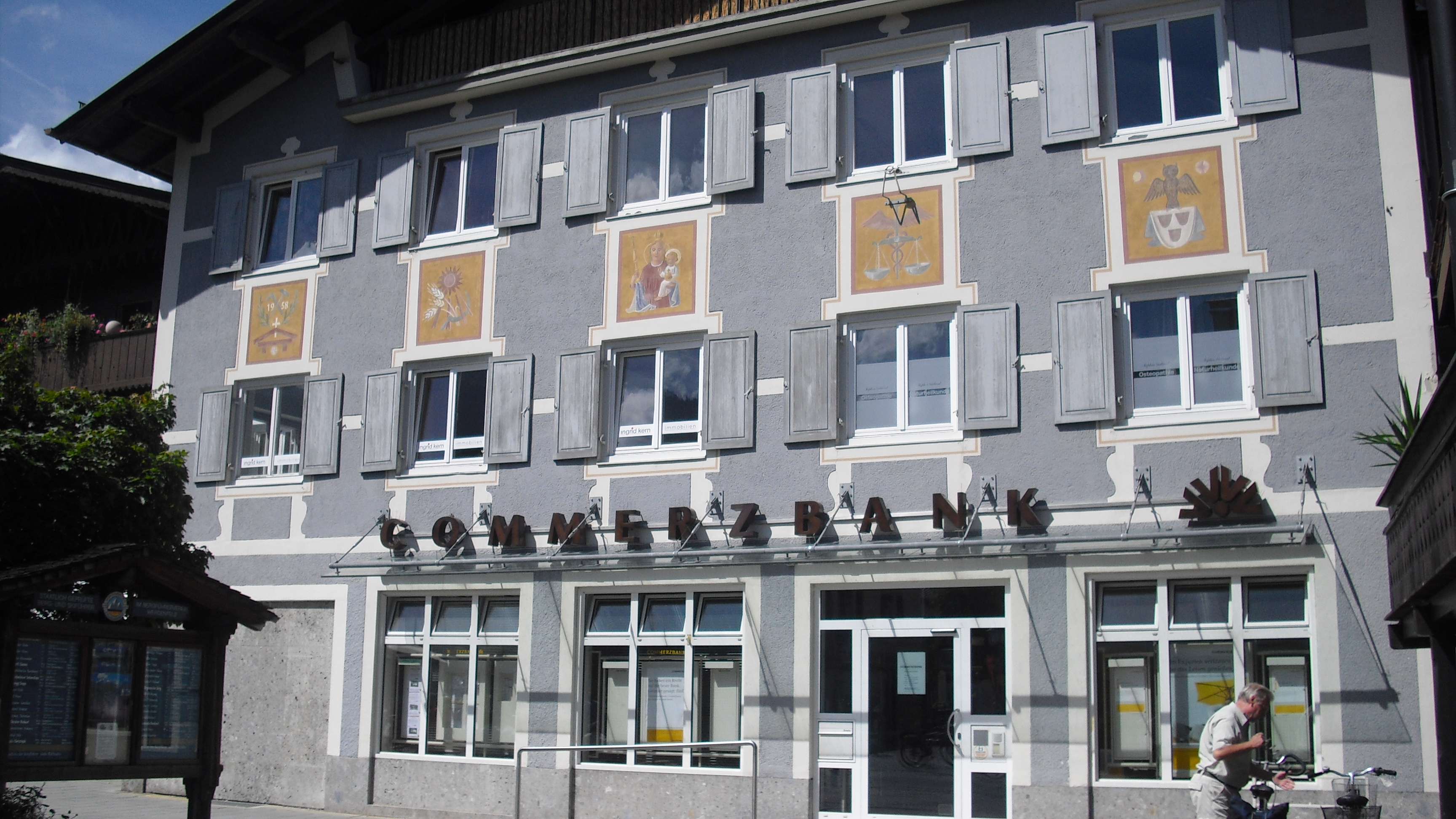 Bild 1 Commerzbank AG Filiale Garmisch-Partenkirchen in Garmisch-Partenkirchen