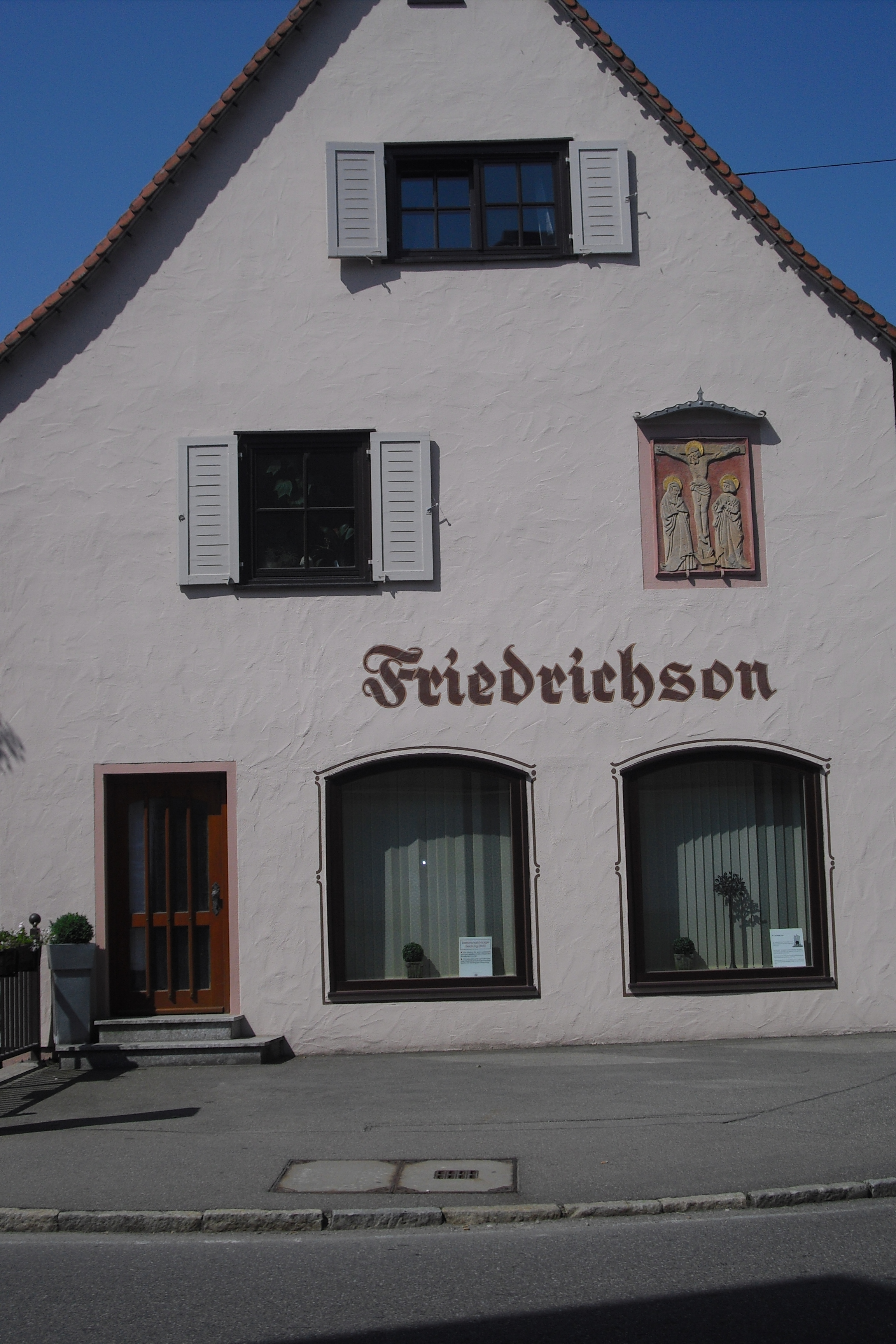 Bild 1 Bestattungsinstitut Friedrichson in Rottenburg