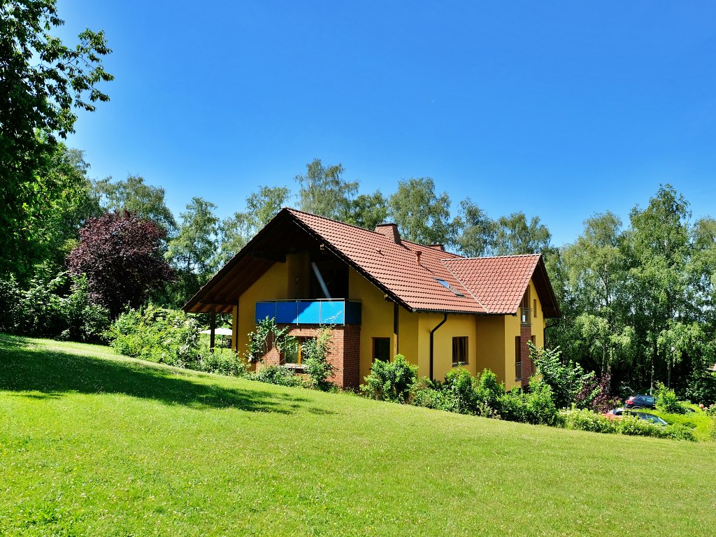 Haupthaus mit drei Ferienwohnungen