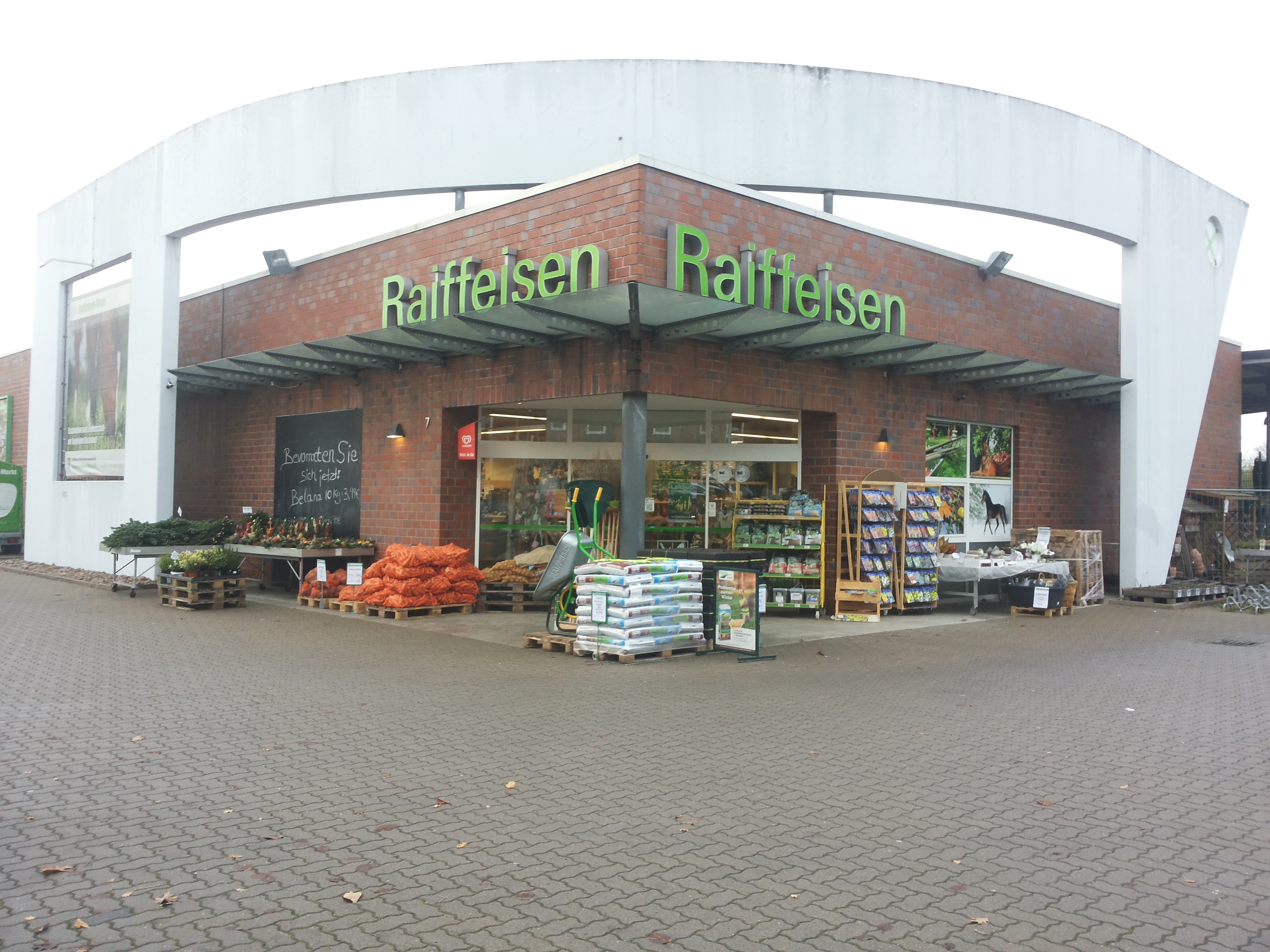 Bild 1 Raiffeisen-Warengenossenschaft Grafschaft Hoya in Nienburg
