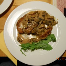 Jägerschnitzel mit Bratkartoffeln 