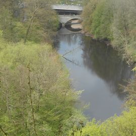 Aussicht vom Tempel zur Wupper und zur Napoleonsbrücke im Hintergrund