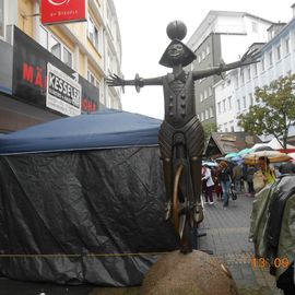 Skulptur auf der Solinger Hauptstrasse