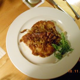 Ein Zwiebelbraten  mit Pommes  f&uuml;r den Nachbarn
