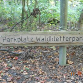 Genügend Parkplätze vorhanden