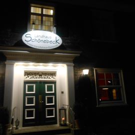 Abends gegen 21 Uhr im Landhaus Schönebeck