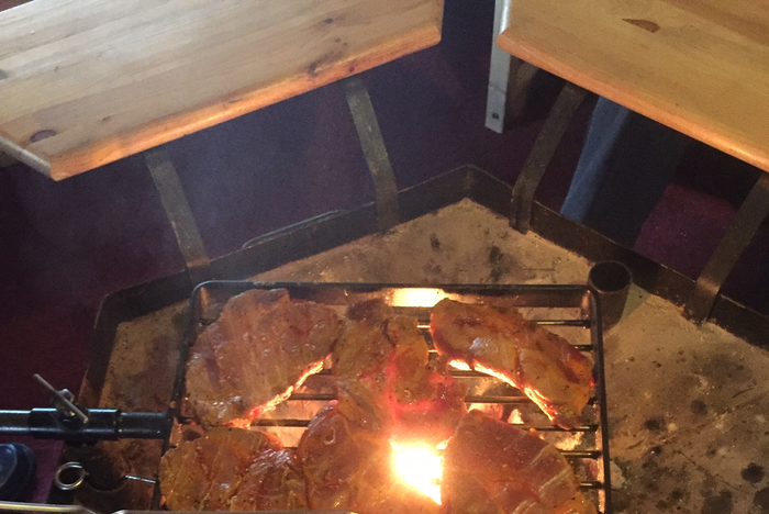 Leckere Steaks auf dem Grill