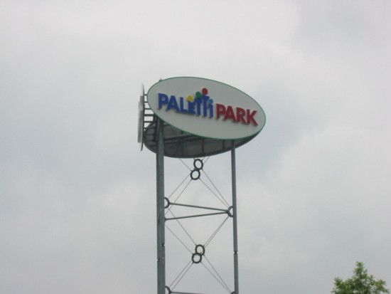 Von weitem zu sehen, der Paletti - Park