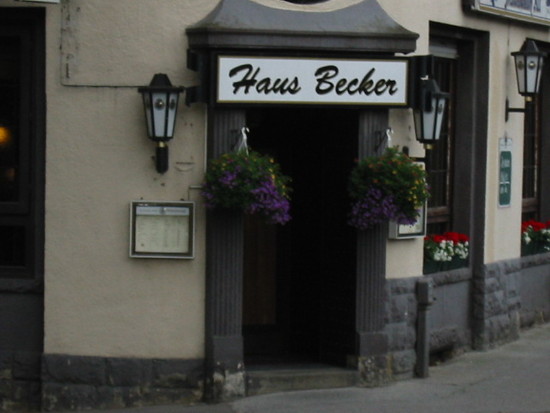 Haupteingang Haus Becker