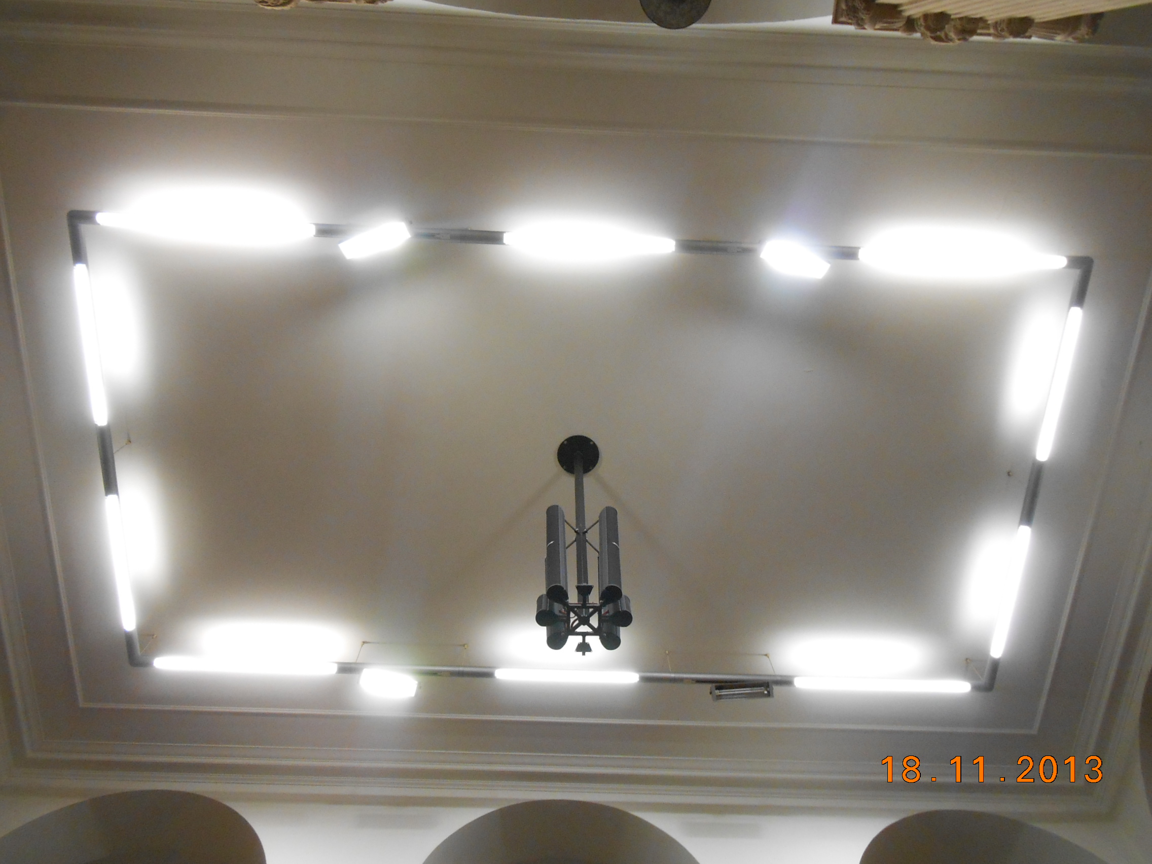 Deckenbeleuchtung im Rathaus EG.