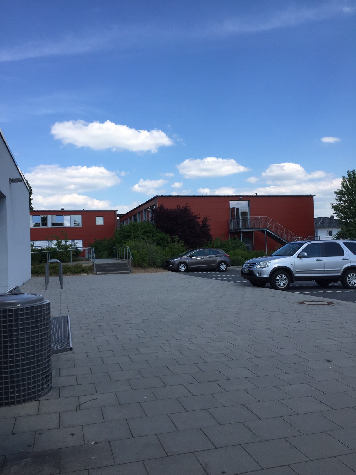 Bild 1 Städt. Gesamtschule Langerfeld in Wuppertal