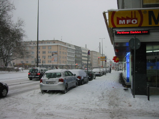 Wuppertal genau vor 3 Jahren-  
Schnee genug.
