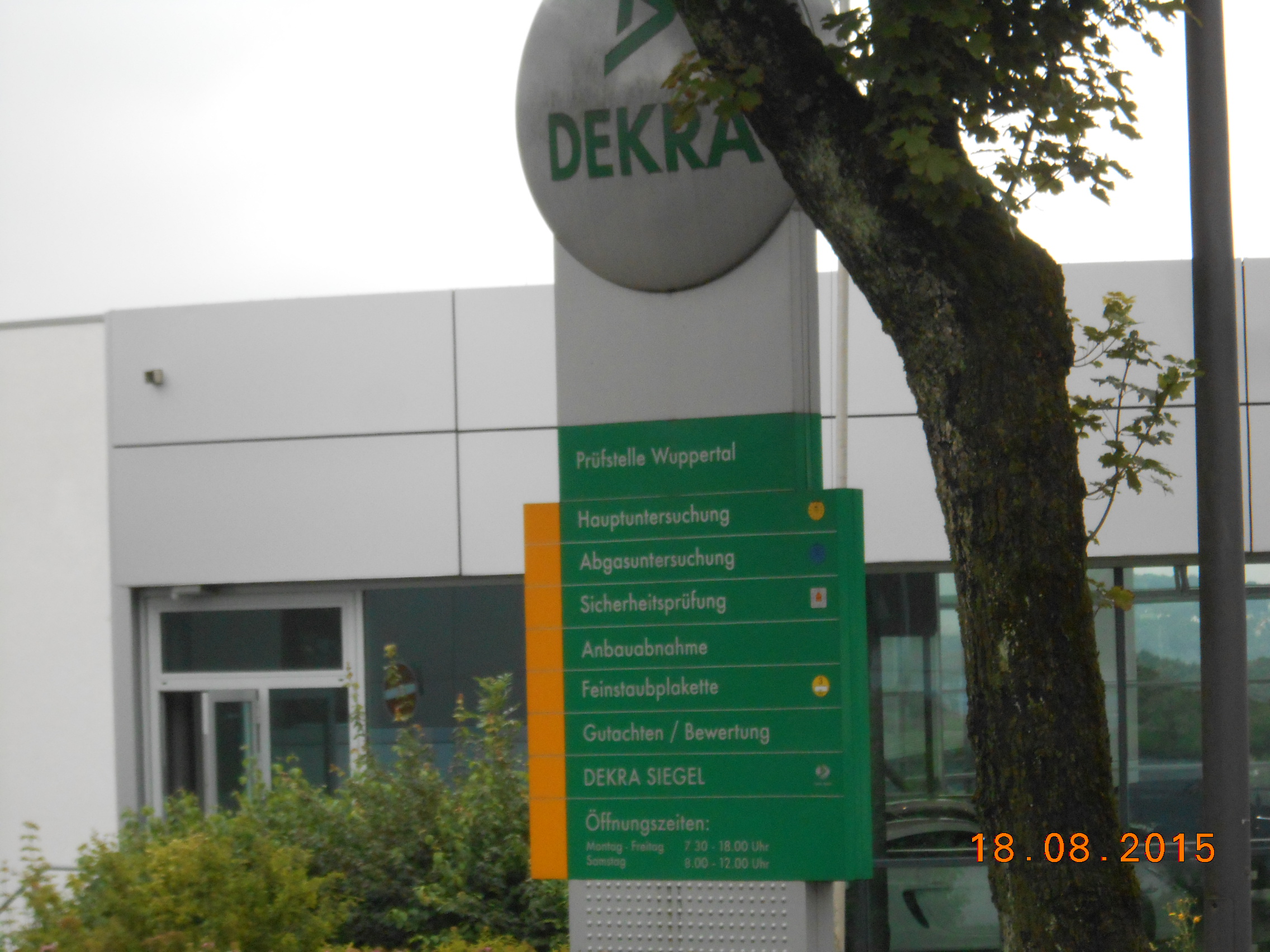 Bild 1 Dekra Automobil GmbH in Wuppertal