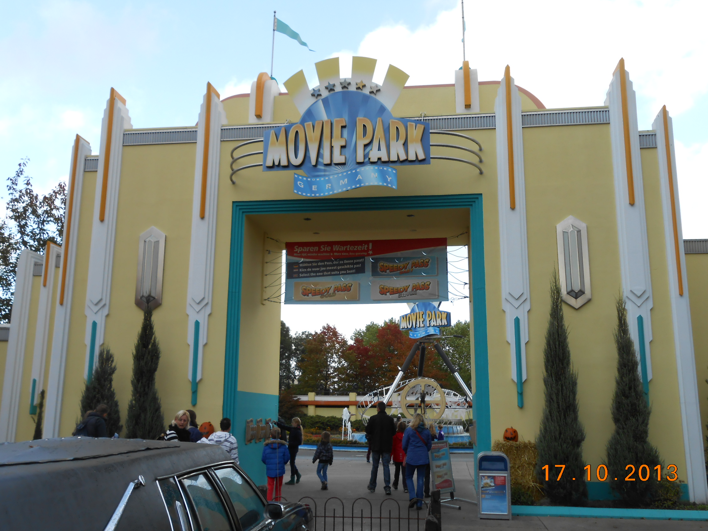 Eingang vom Movie Park