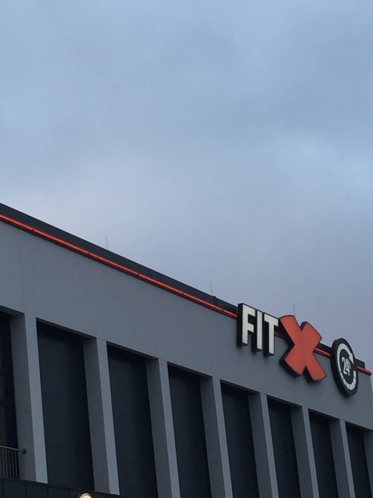 Bild 11 FitX Fitnessstudio in Wuppertal