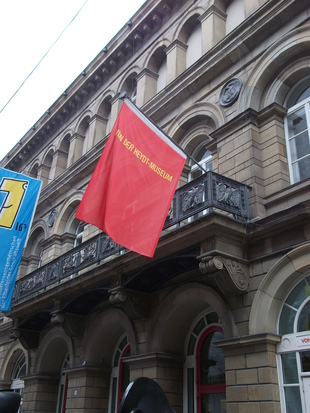 Flaggen am Vdh. Museum
