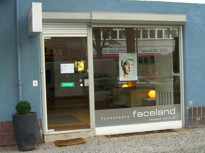 Faceland Berlin Fotostudio