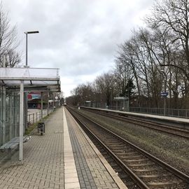 Bahnsteig Richtung Kiel