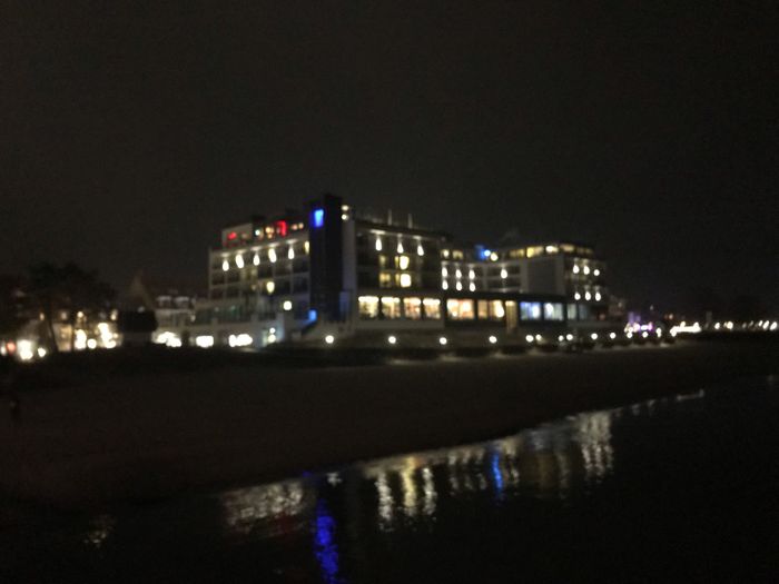 Hotel Bayside von der Seebrücke aus gesehen