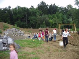 Bild zu Künstlerischer Spielplatz