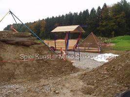 Bild zu Künstlerischer Spielplatz