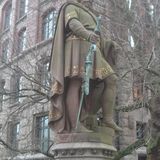 Graf Adolf III. auf der Trostbrücke in Hamburg