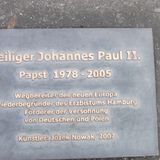 Denkmal für Papst Johannes Paul II. in Hamburg
