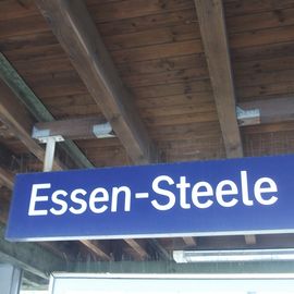 Stationsschild - Essen Steele
