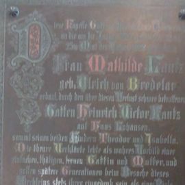 Gedenktafel f&uuml;r die verstorbene Ehefrau Mathilde Lanz