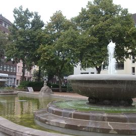 Brunnenanlage Barbarossaplatz in Düsseldorf