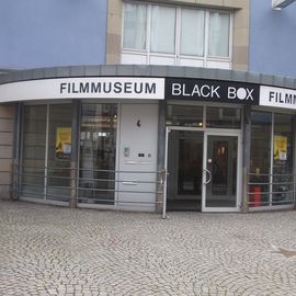 Haupteingang zum Filmmuseum