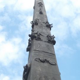 Obelisk Seitenansicht
