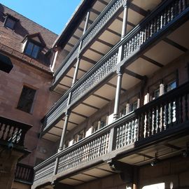 Loggia nach italienischen Vorbild im Innenhof