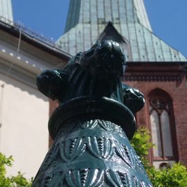 Historische Wasserpumpe Nikolaiviertel in Berlin