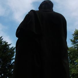 Anselm Feuerbach Skulptur in Düsseldorf