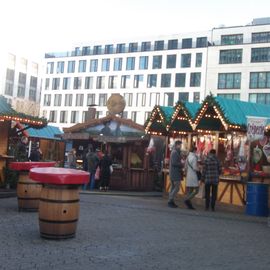 Weihnachtsmarkt auf dem Gustaf Gründgens PLatz