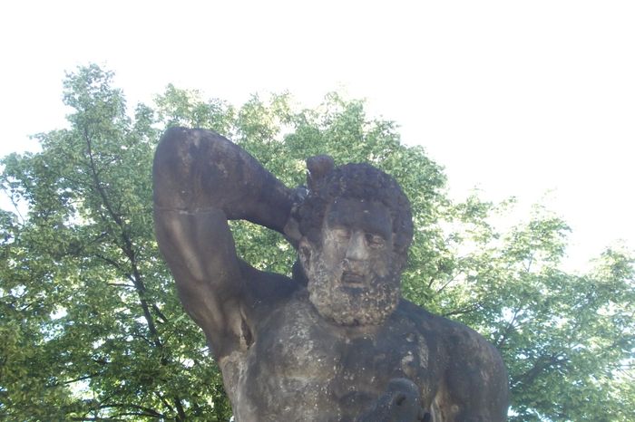 Skulptur Herakles und die Lernäische Schlange