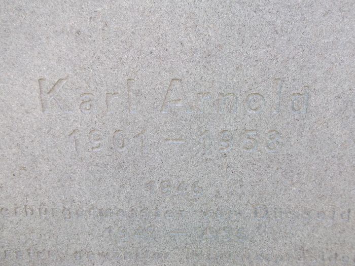 Karl-Arnold-Denkmal