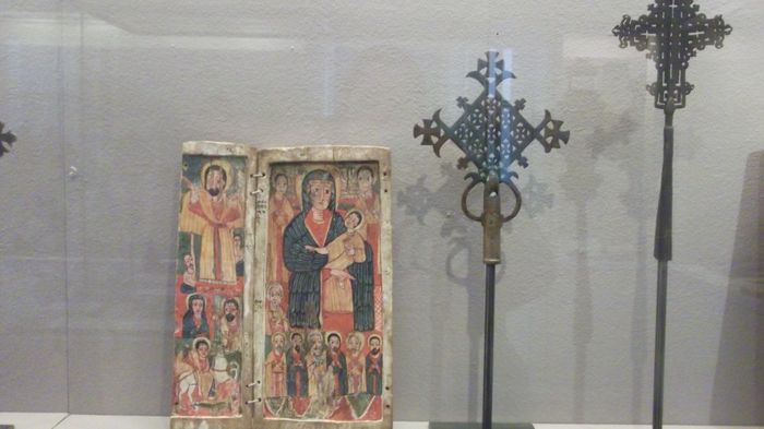 armenisches Kreuz und Hausaltärchen